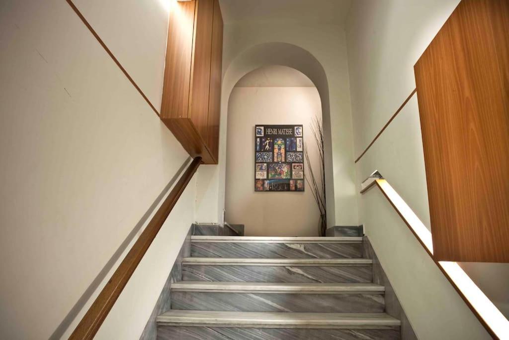 Sacred Way Rooftop Apartment *